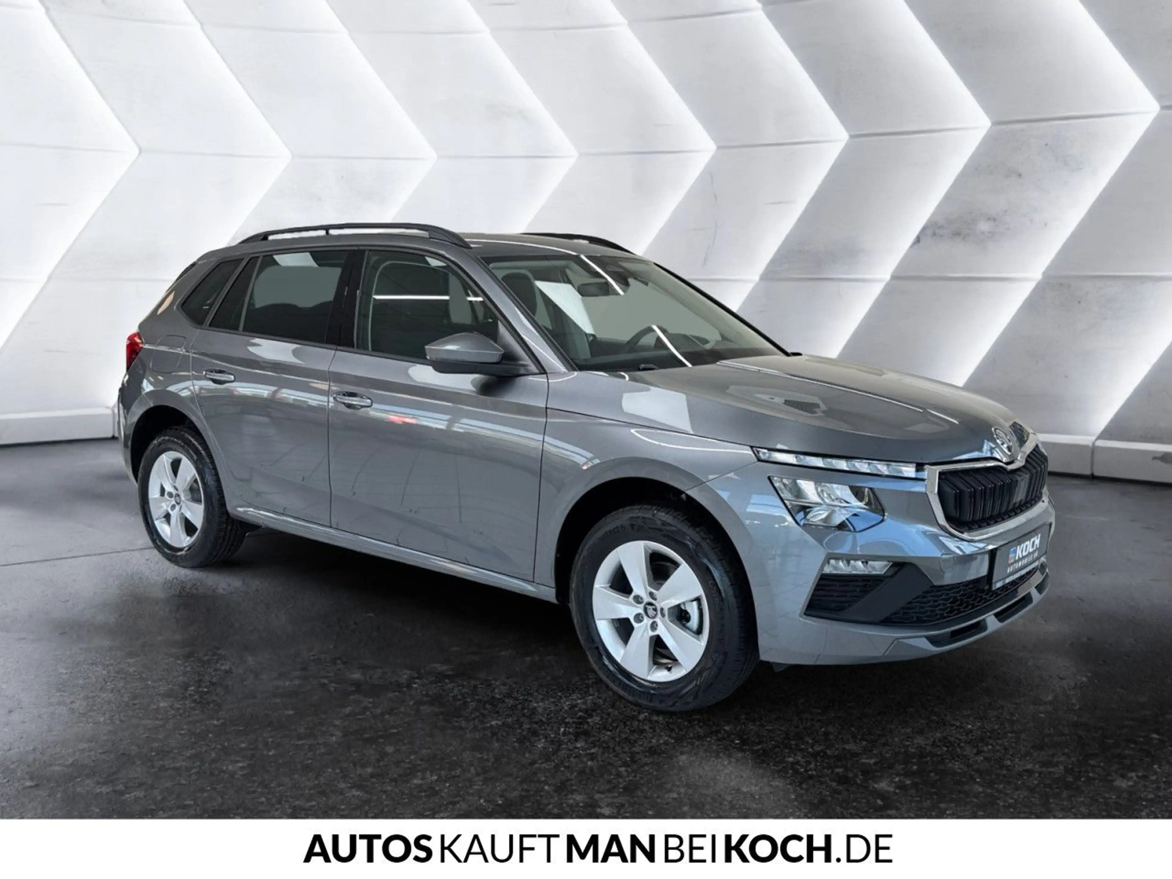 Skoda Kamiq 1.0 TSI DSG Selection Extra LED KAM AHK SHZ — photo 6