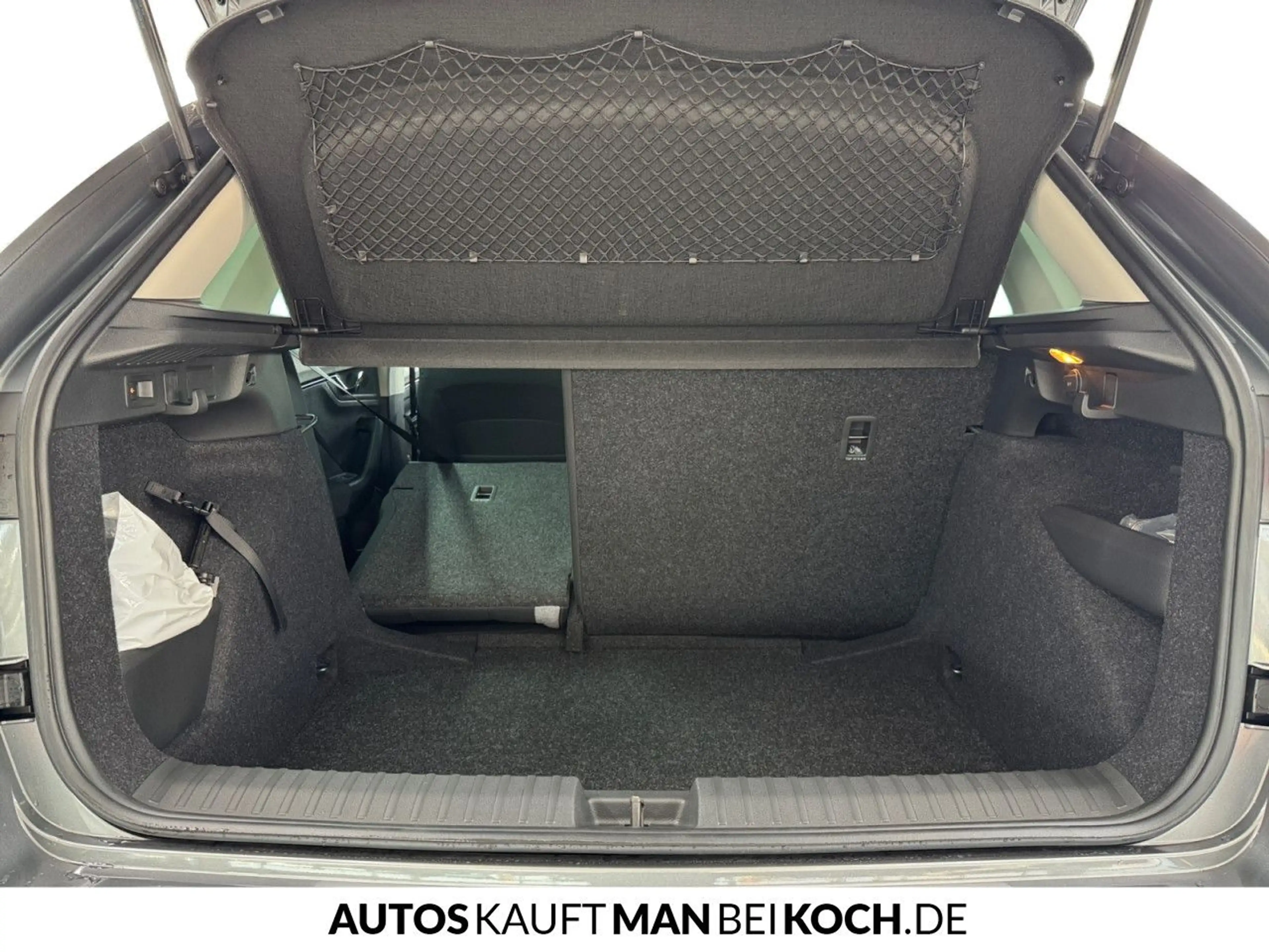 Skoda Kamiq 1.0 TSI DSG Selection Extra LED KAM AHK SHZ — photo 15