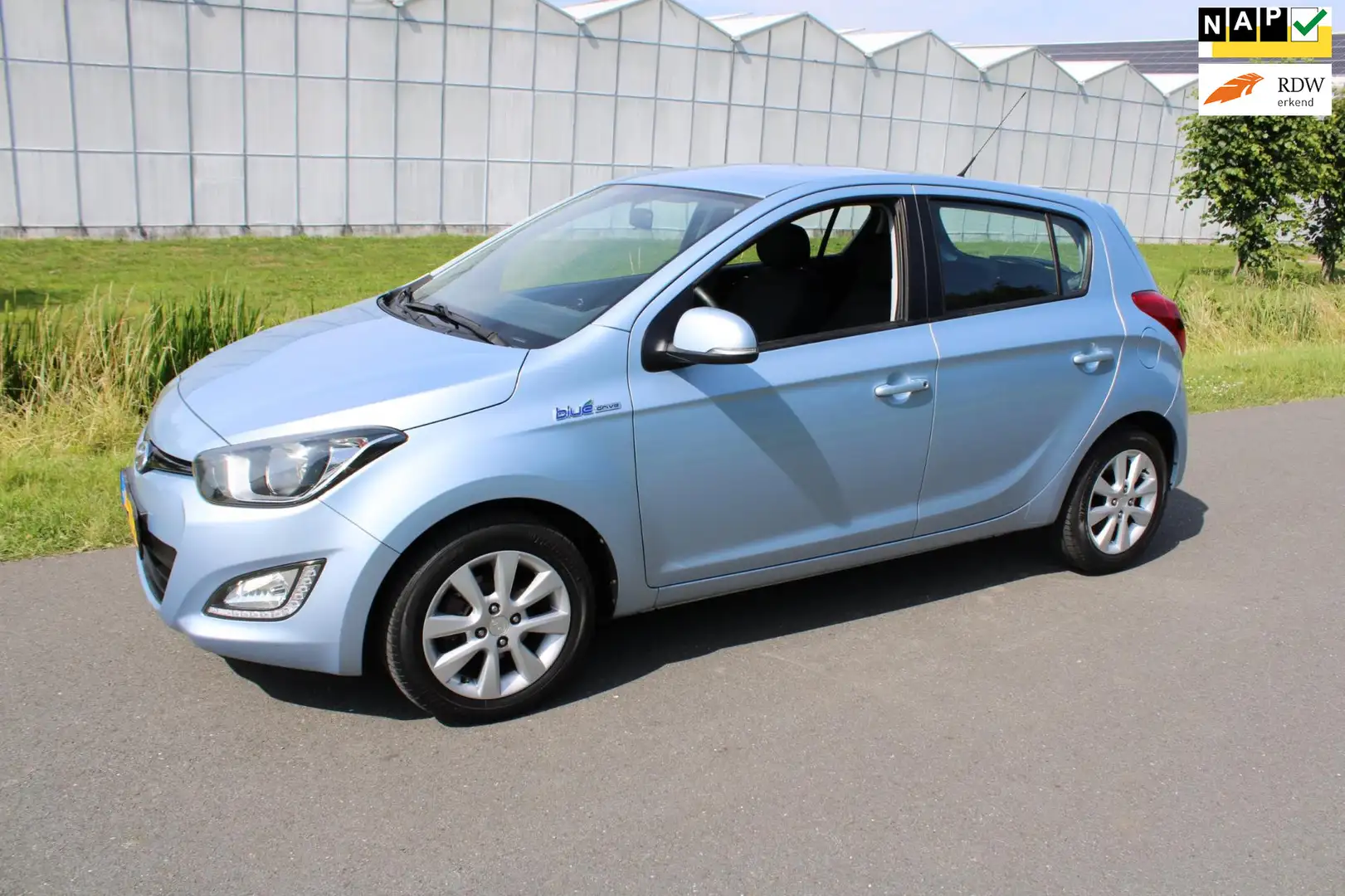 Hyundai i20 1.2i i-Deal 5 Drs met Airco 1e Eigenaar Bleu - 1