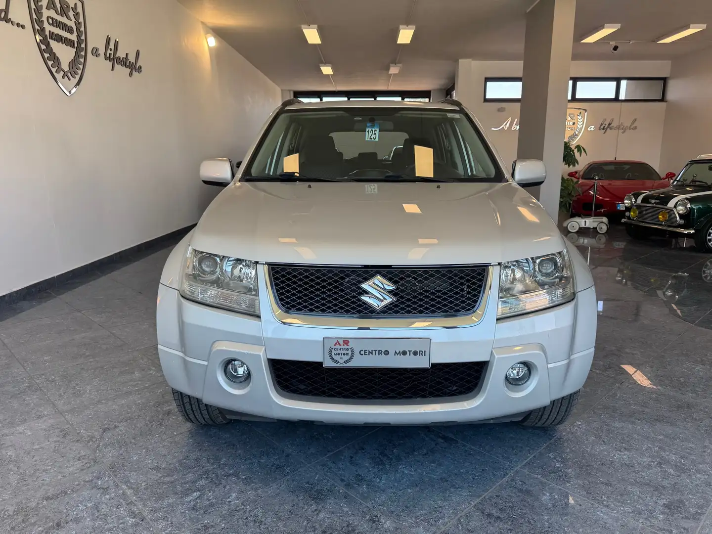 Suzuki Grand Vitara II 5p 1.9 ddis 4wd 4x4 Executive Gancio Traino Argento - 2