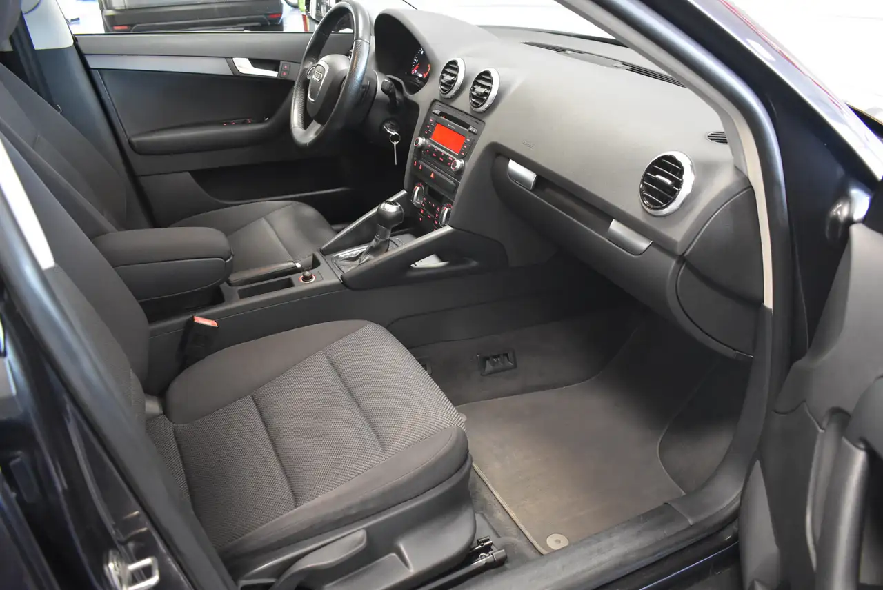 2012 Audi A3 2.0 TDI Attraction Aut Klimaautom, photograph 6