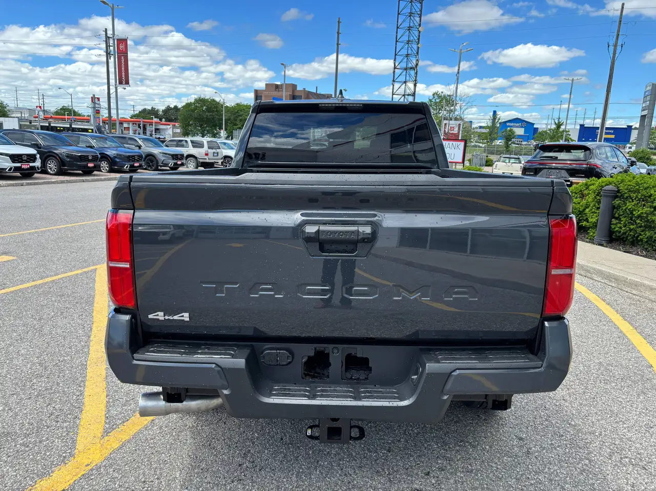 Toyota Tacoma снимка Toyota Tacoma