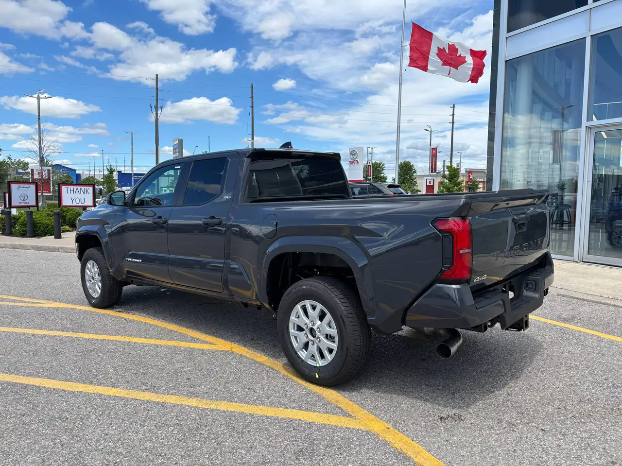 Toyota Tacoma снимка Toyota Tacoma