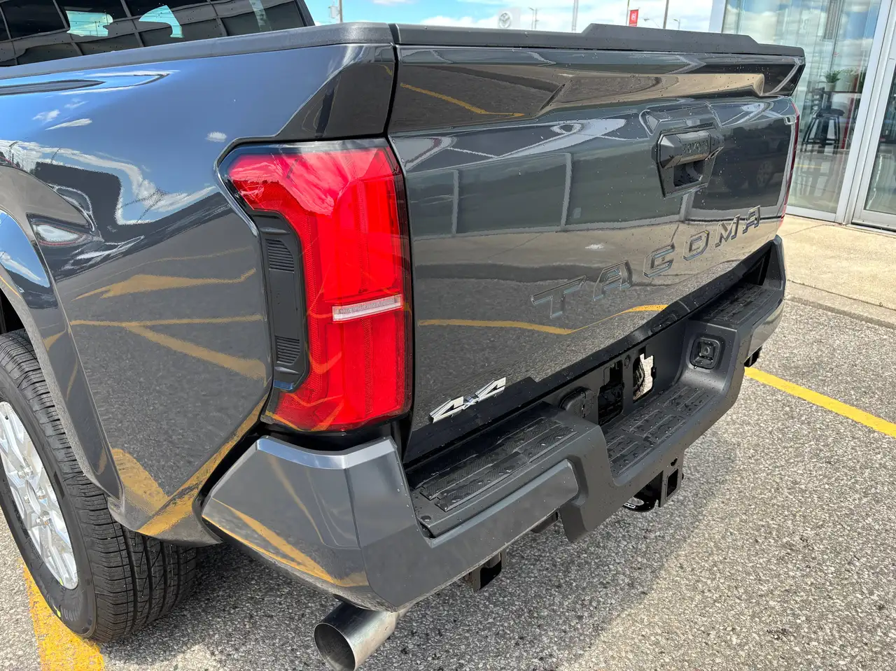 Toyota Tacoma снимка Toyota Tacoma
