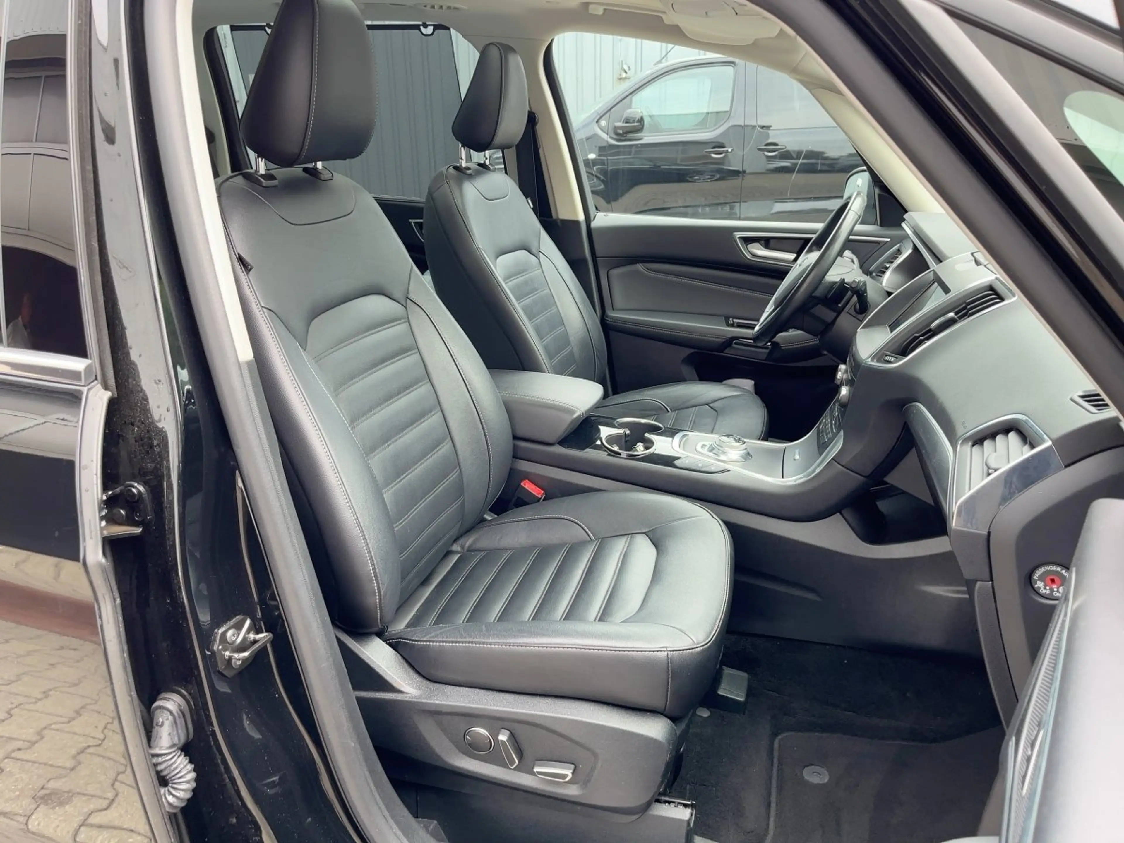 Ford Galaxy 2.0 EcoBlue Titanium LED+Navi+Pano+SD+SHZ — photo 9