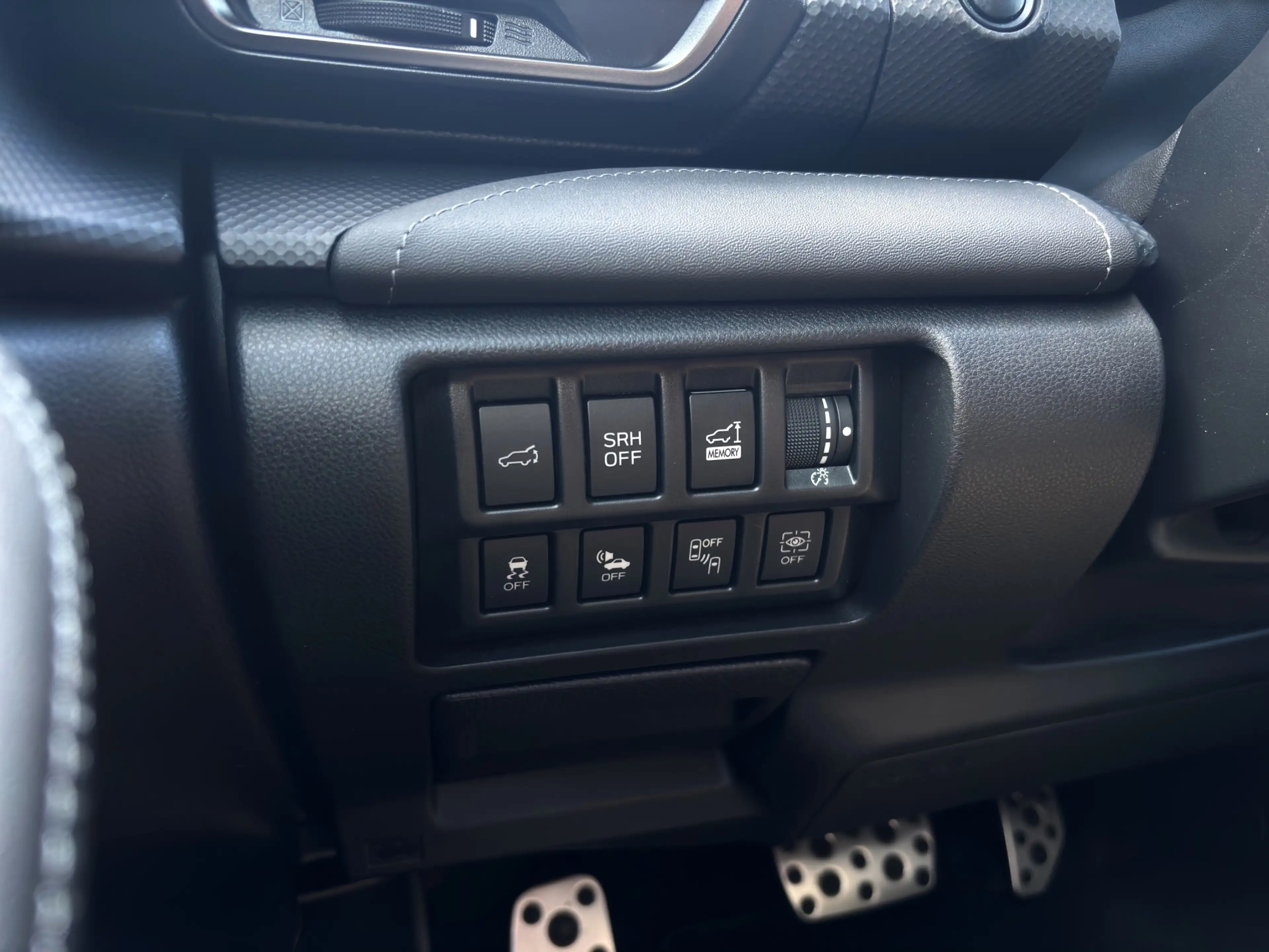 Subaru Forester 2.0i e-BOXER First Edition | Trekhaak | Panoramdak — photo 20
