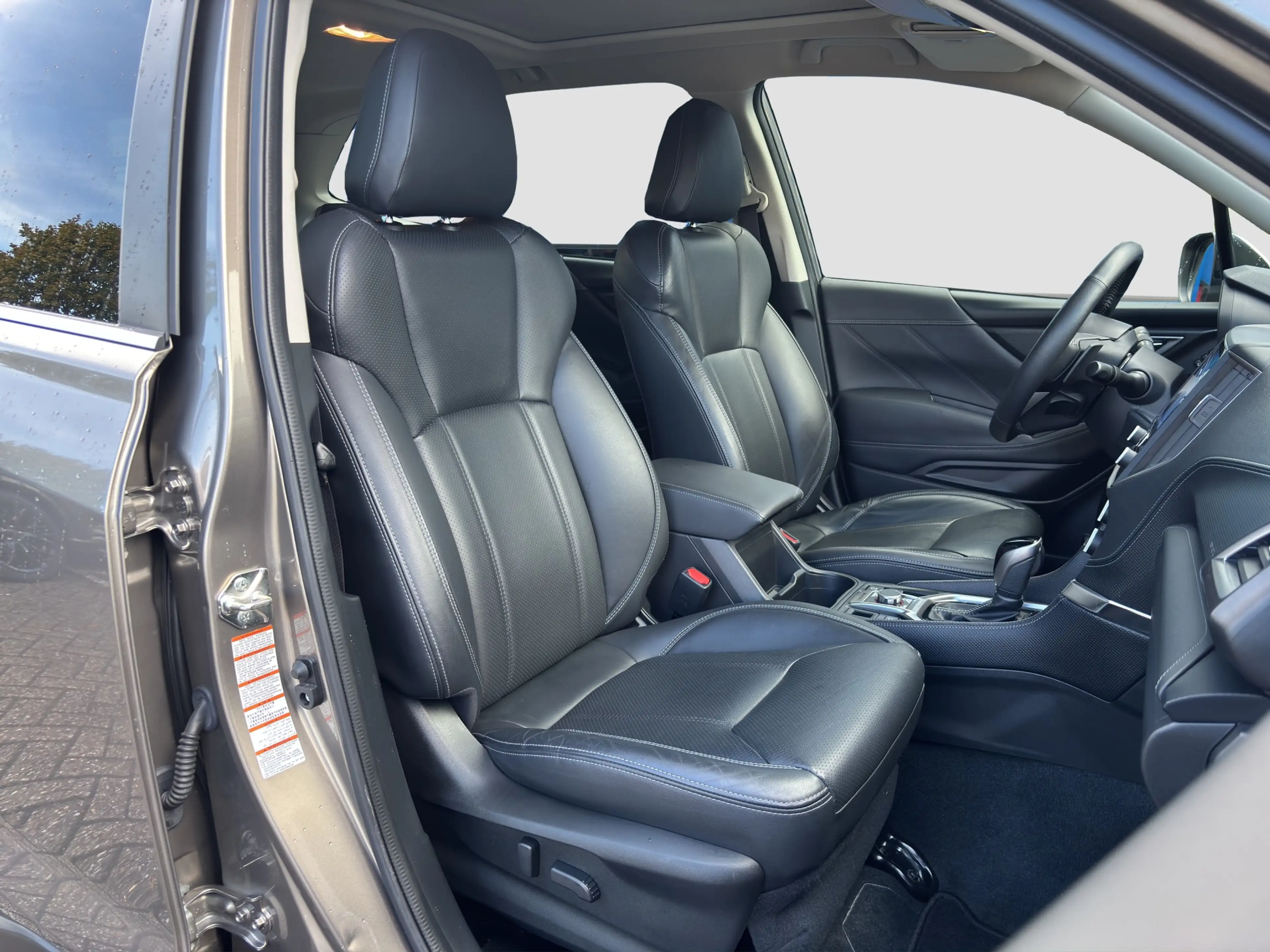 Subaru Forester 2.0i e-BOXER First Edition | Trekhaak | Panoramdak — photo 11