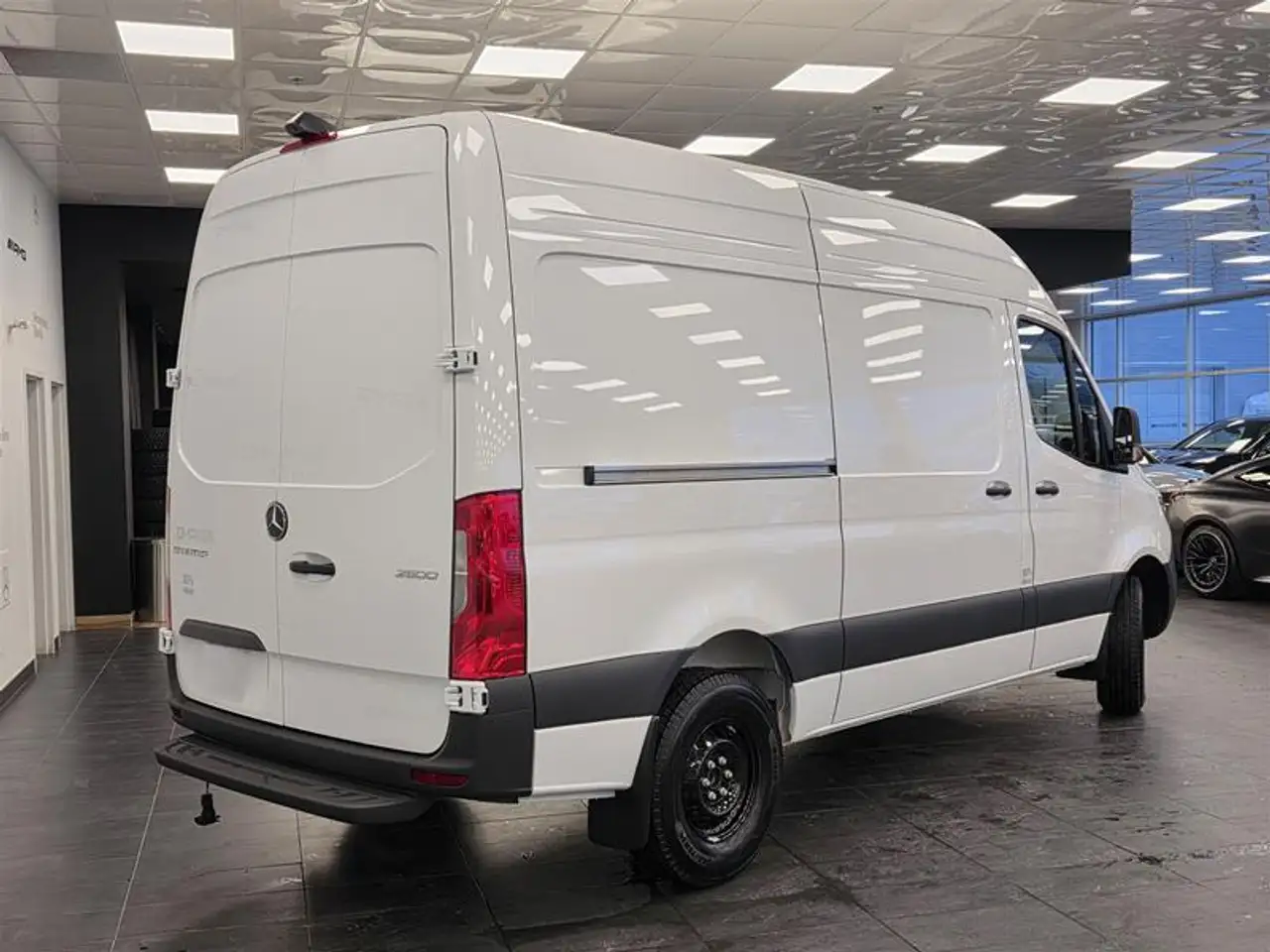 Mercedes-Benz Sprinter снимка Mercedes-Benz Sprinter