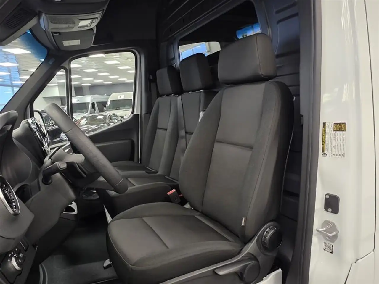 Mercedes-Benz Sprinter снимка Mercedes-Benz Sprinter