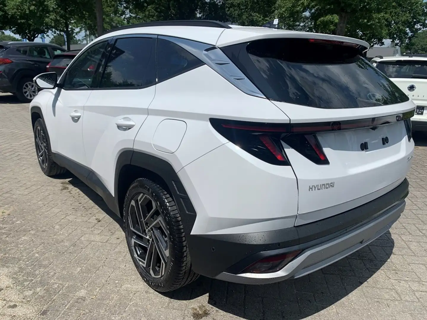 Hyundai TUCSON NIEUW! - SHINE Automaat, Leder, Navi, Carplay,.. + Wit - 2
