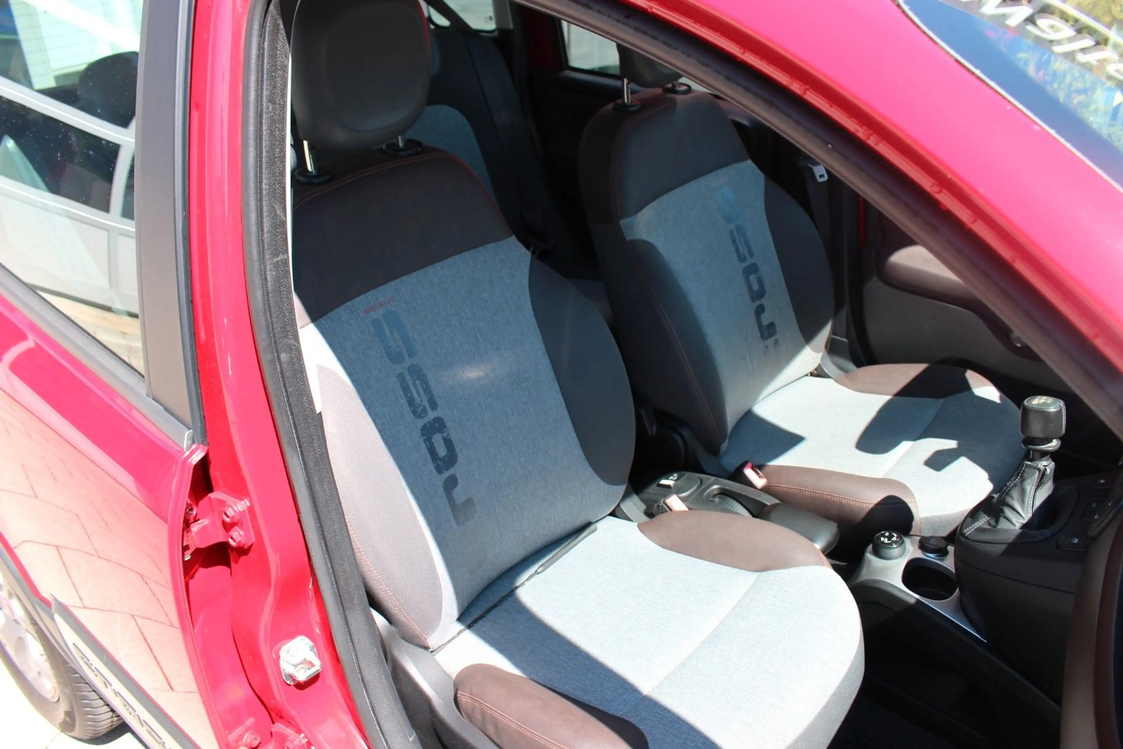 Fiat Panda Cross 4x4 — photo 12