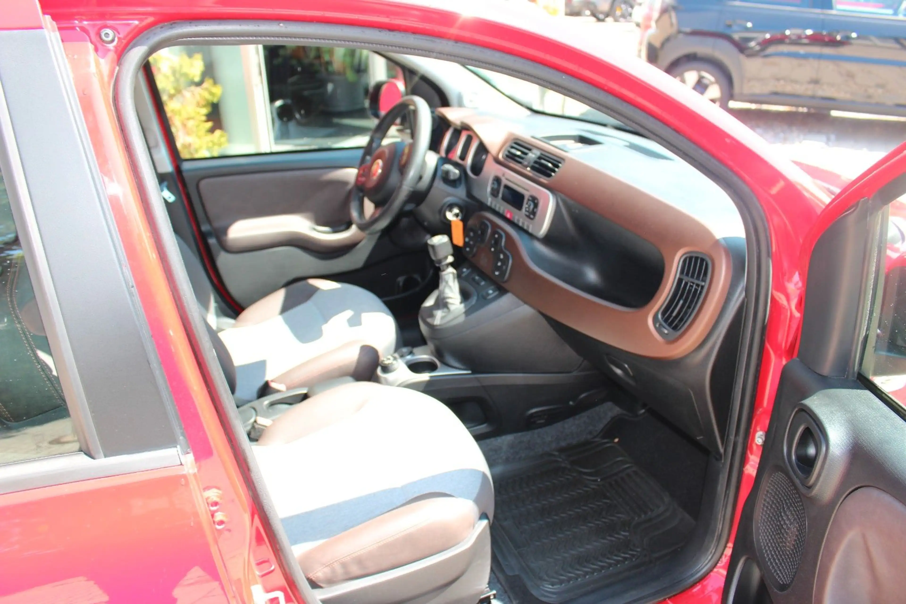 Fiat Panda Cross 4x4 — photo 13