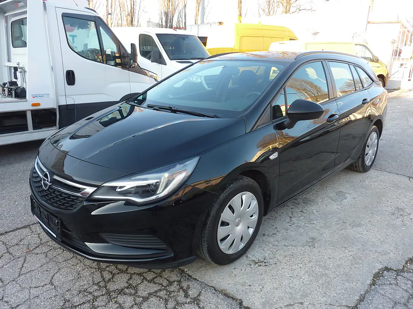Opel Astra ST 1,6 CDTI Österreich Edition S/S Schwarz - 1