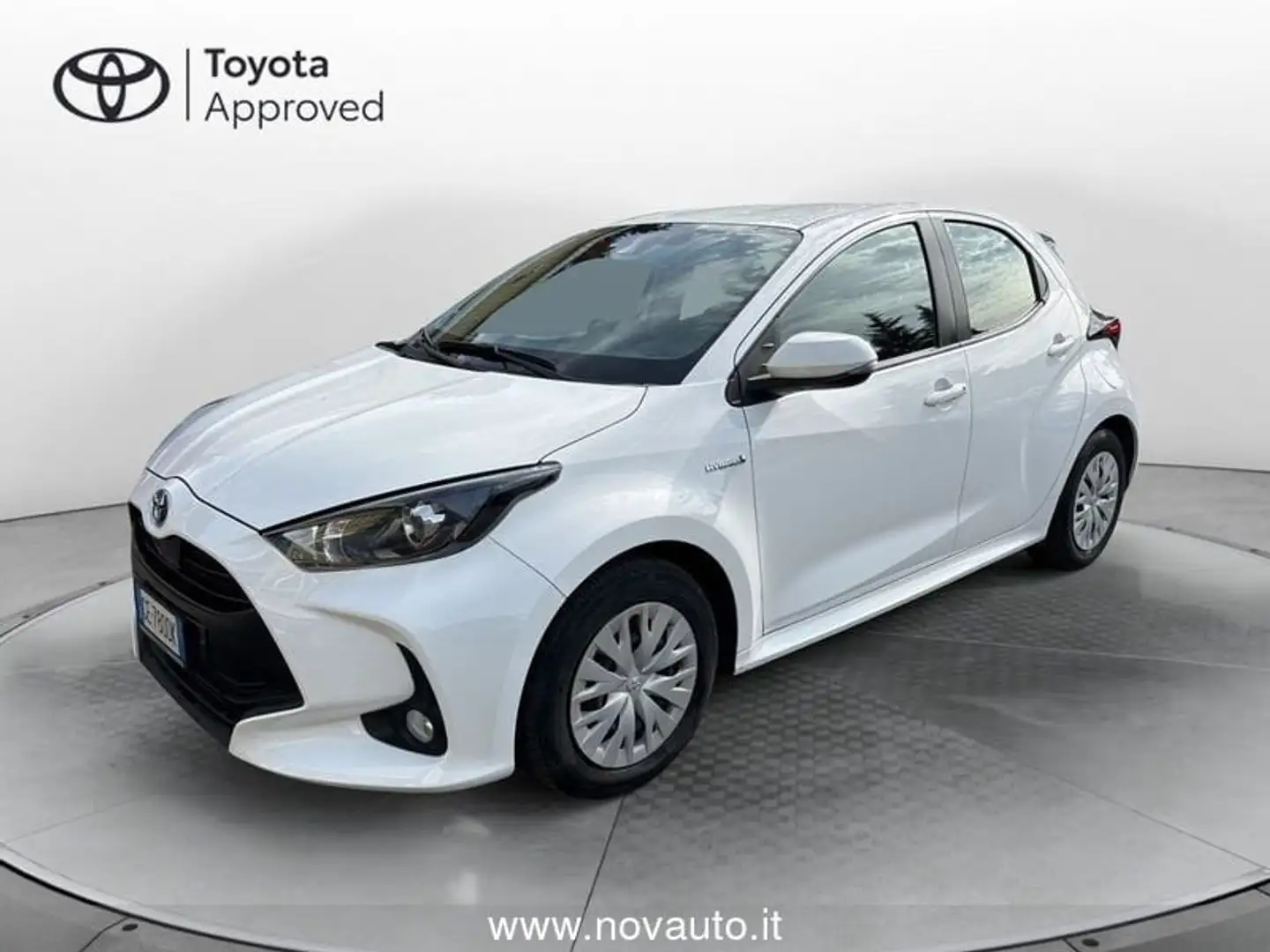 Toyota Yaris 1.5 Hybrid 5 porte Active - 1