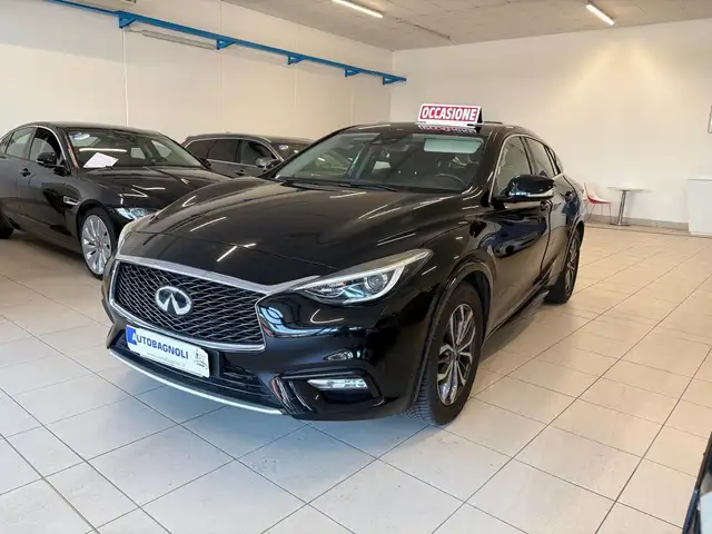 Infiniti Q30 BUSINESS 1.5 diesel DCT
