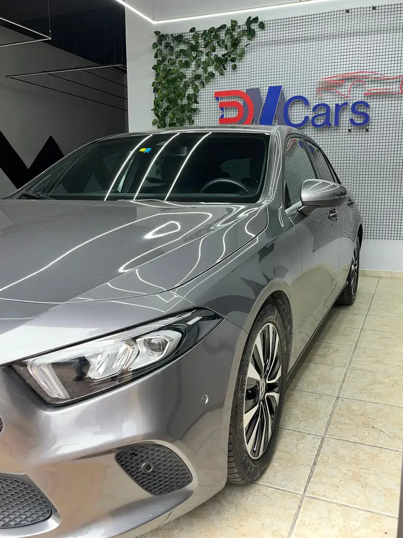 Mercedes-Benz A 180 A 180 d Business Extra auto Grigio - 2