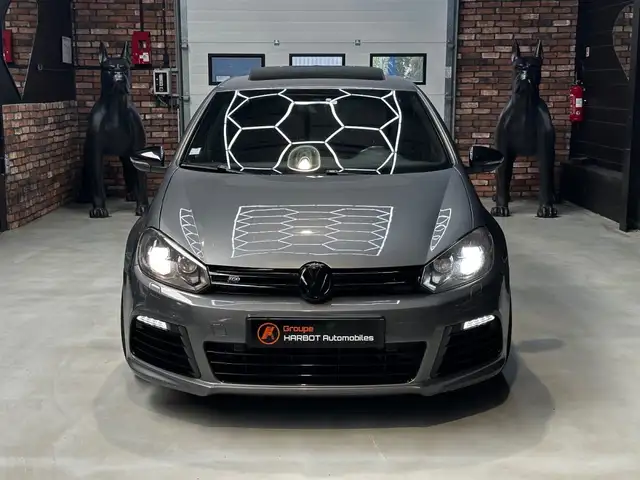 Volkswagen Golf view 2