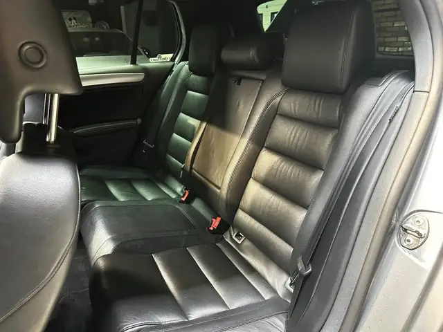 Volkswagen Golf view 18