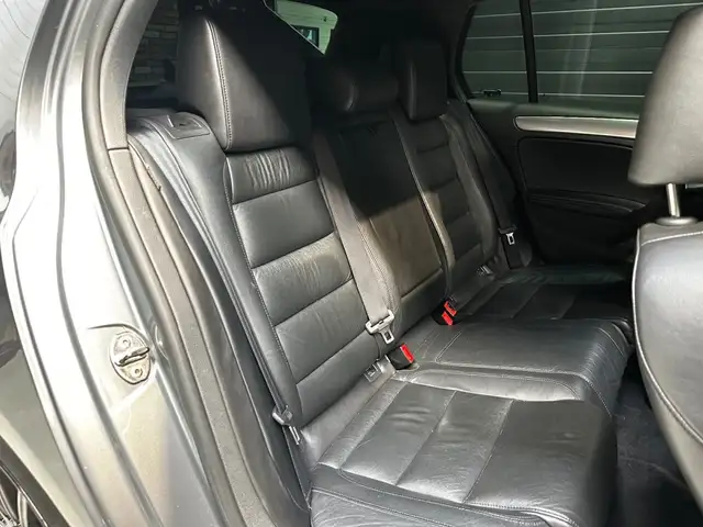 Volkswagen Golf view 17
