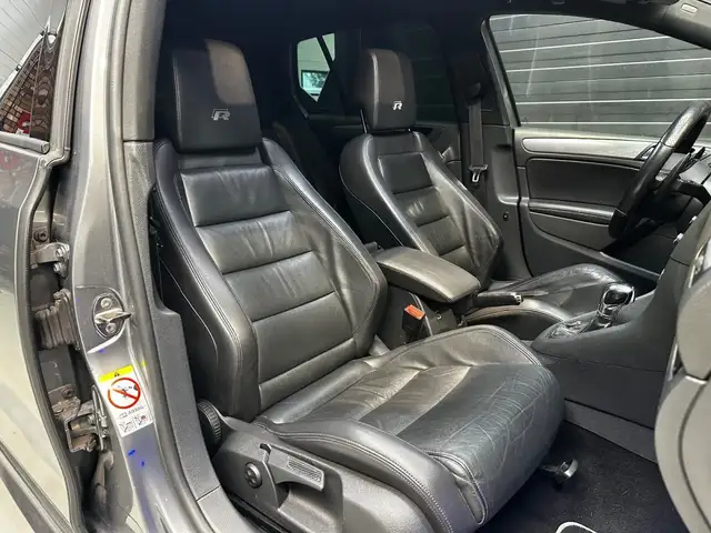 Volkswagen Golf view 16