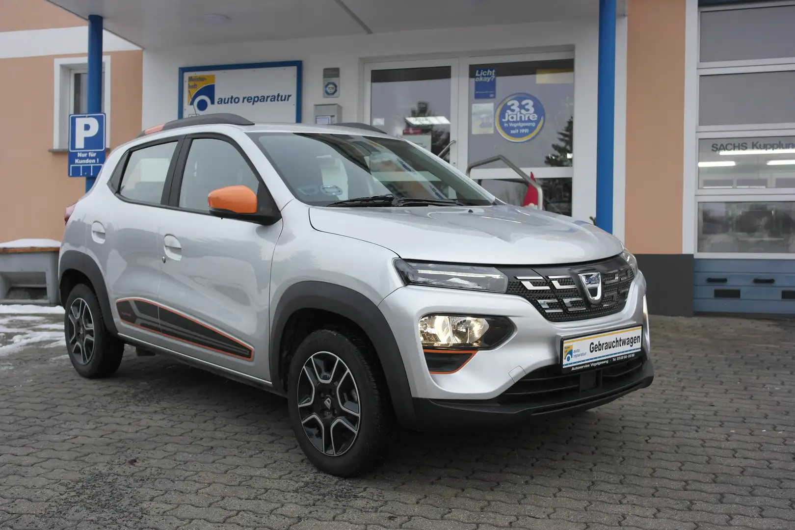 Dacia Spring Comfort Plus Argent - 1