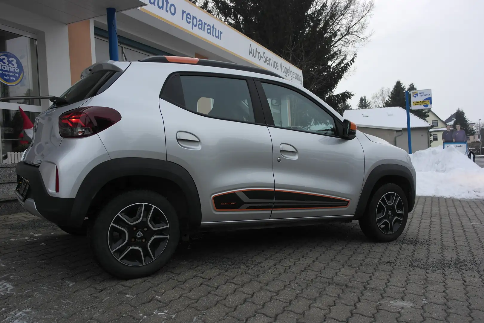 Dacia Spring Comfort Plus Argent - 2