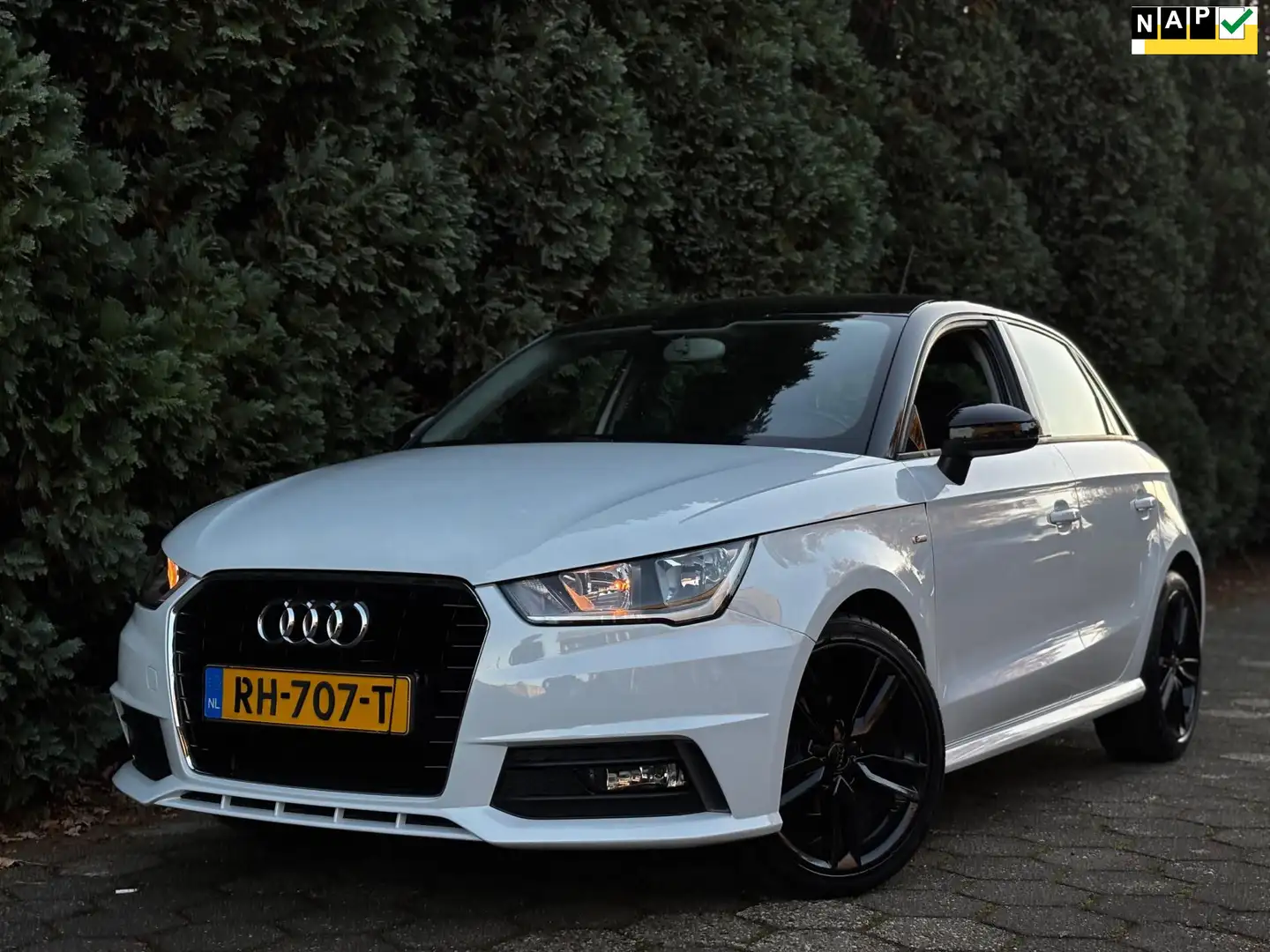 Audi A1 Sportback 1.0 TFSI Adrenalin | S-line | Two-Tone Blanc - 1