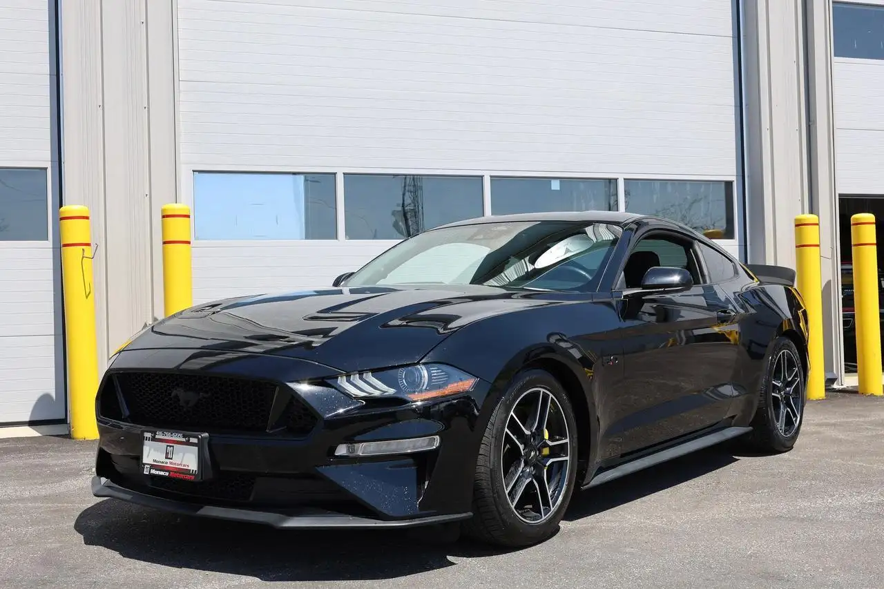 Ford Mustang снимка Ford Mustang