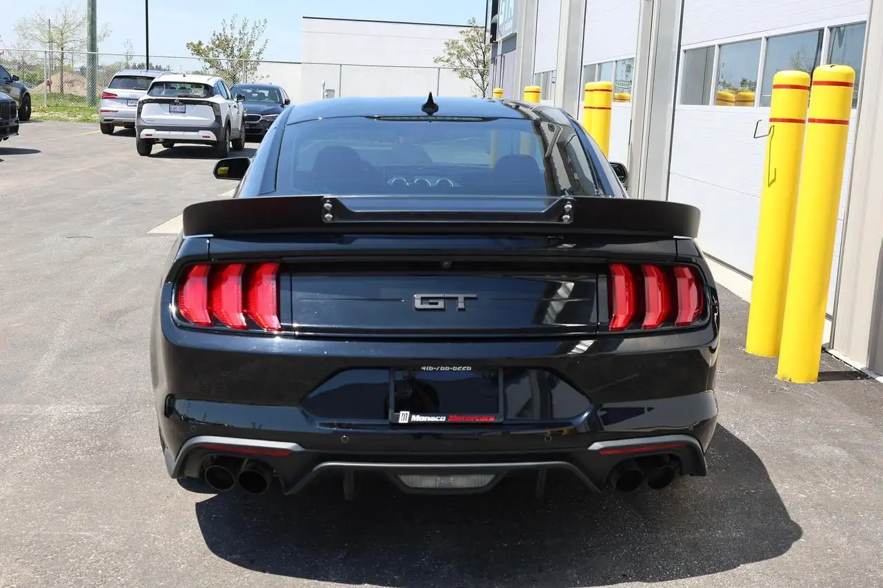 Ford Mustang снимка Ford Mustang