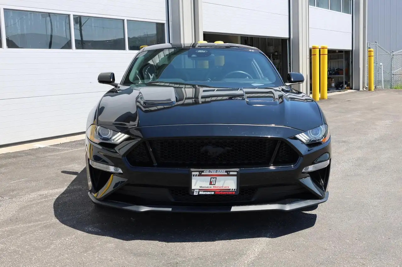Ford Mustang снимка Ford Mustang