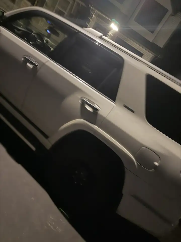 Toyota 4-Runner снимка Toyota 4-Runner