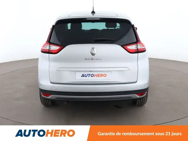 Renault Grand Scenic view 5