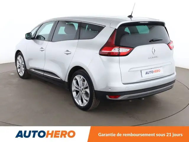 Renault Grand Scenic view 4
