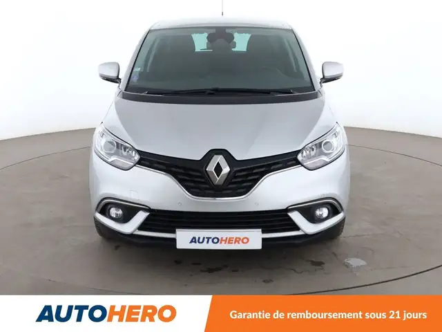 Renault Grand Scenic view 9