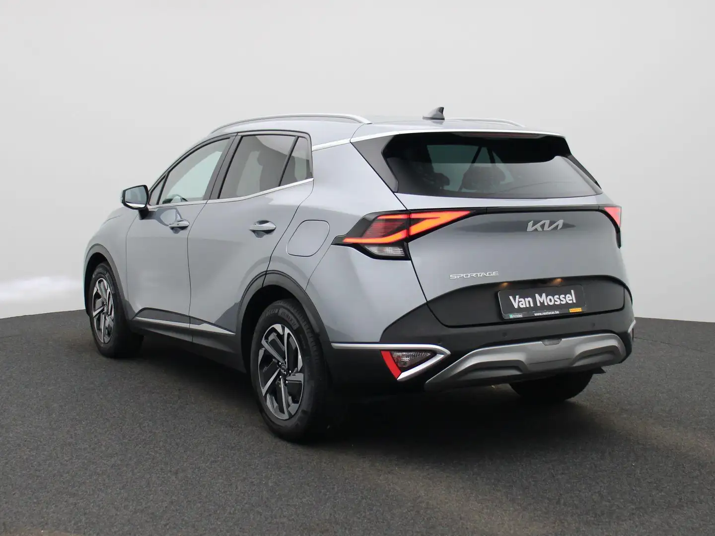 Kia Sportage Pulse 1.6 T-GDi 48V 150Pk DCT Automaat | Navigatie Zilver - 2