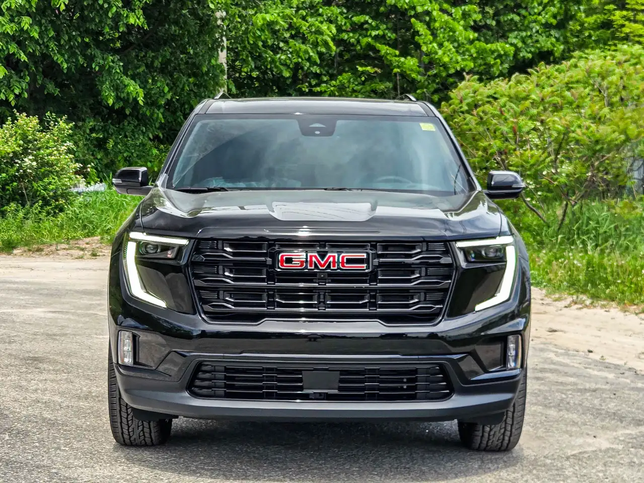 GMC Acadia снимка GMC Acadia