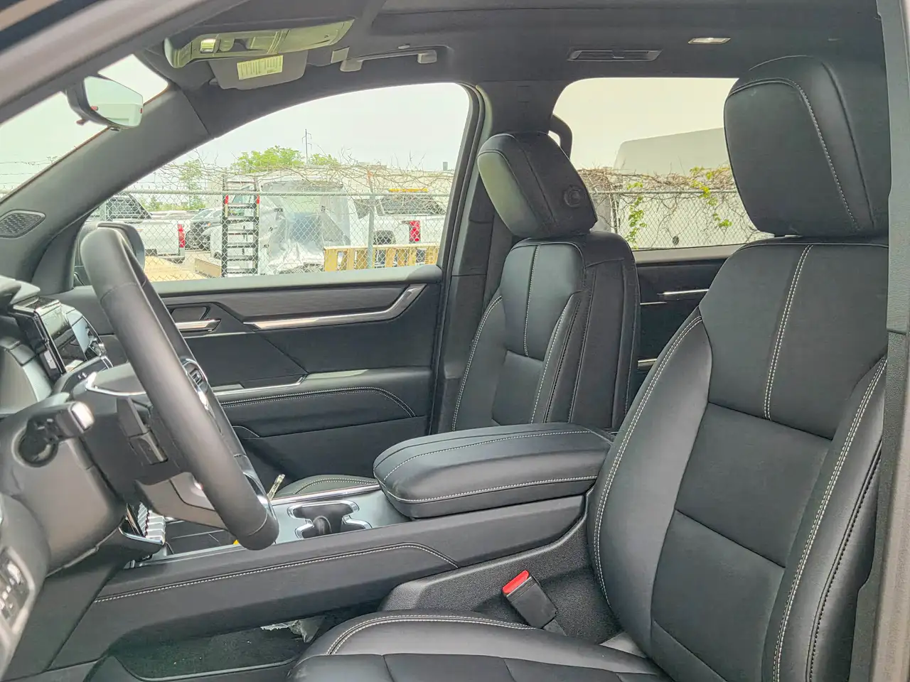 GMC Acadia снимка GMC Acadia
