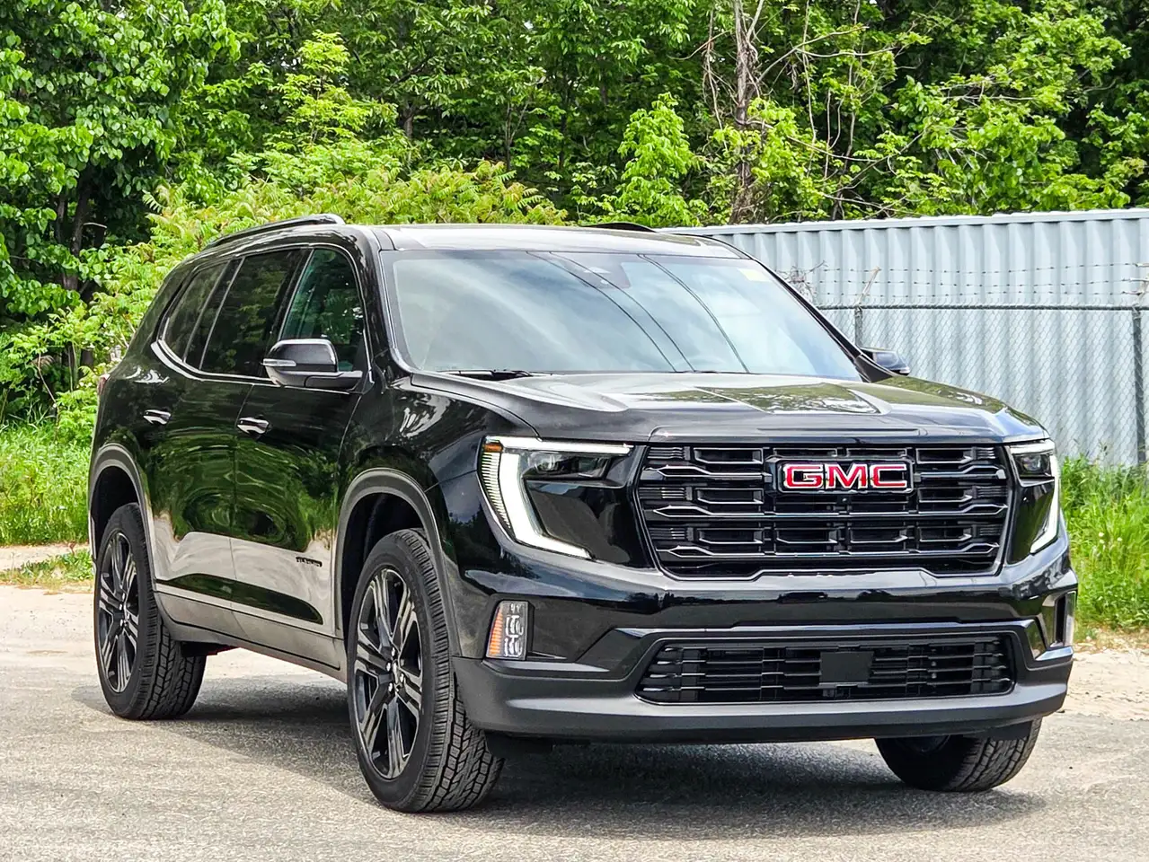 GMC Acadia снимка GMC Acadia