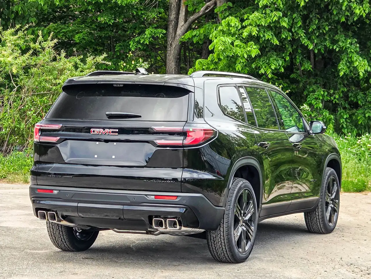 GMC Acadia снимка GMC Acadia