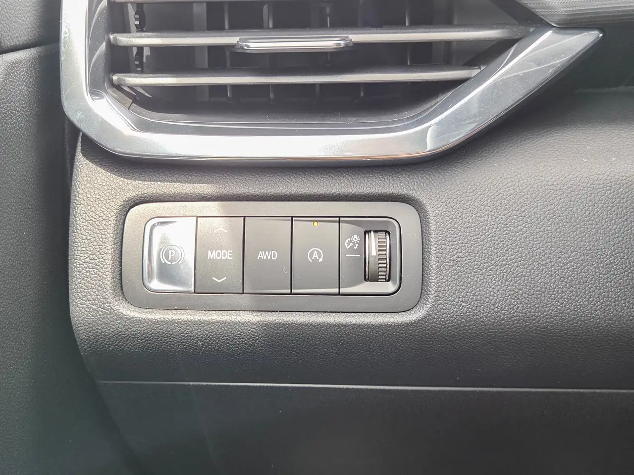 GMC Acadia снимка GMC Acadia