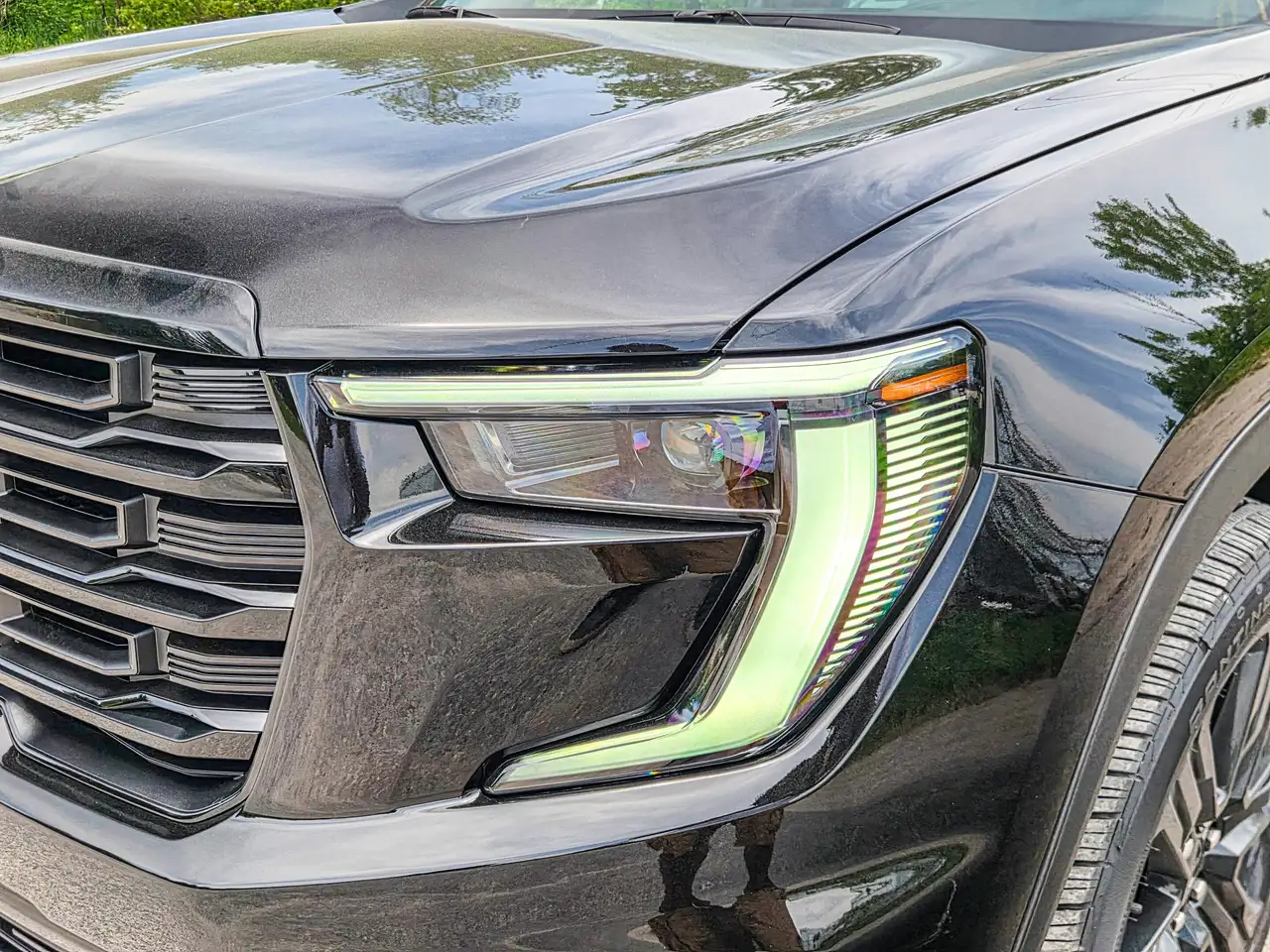 GMC Acadia снимка GMC Acadia