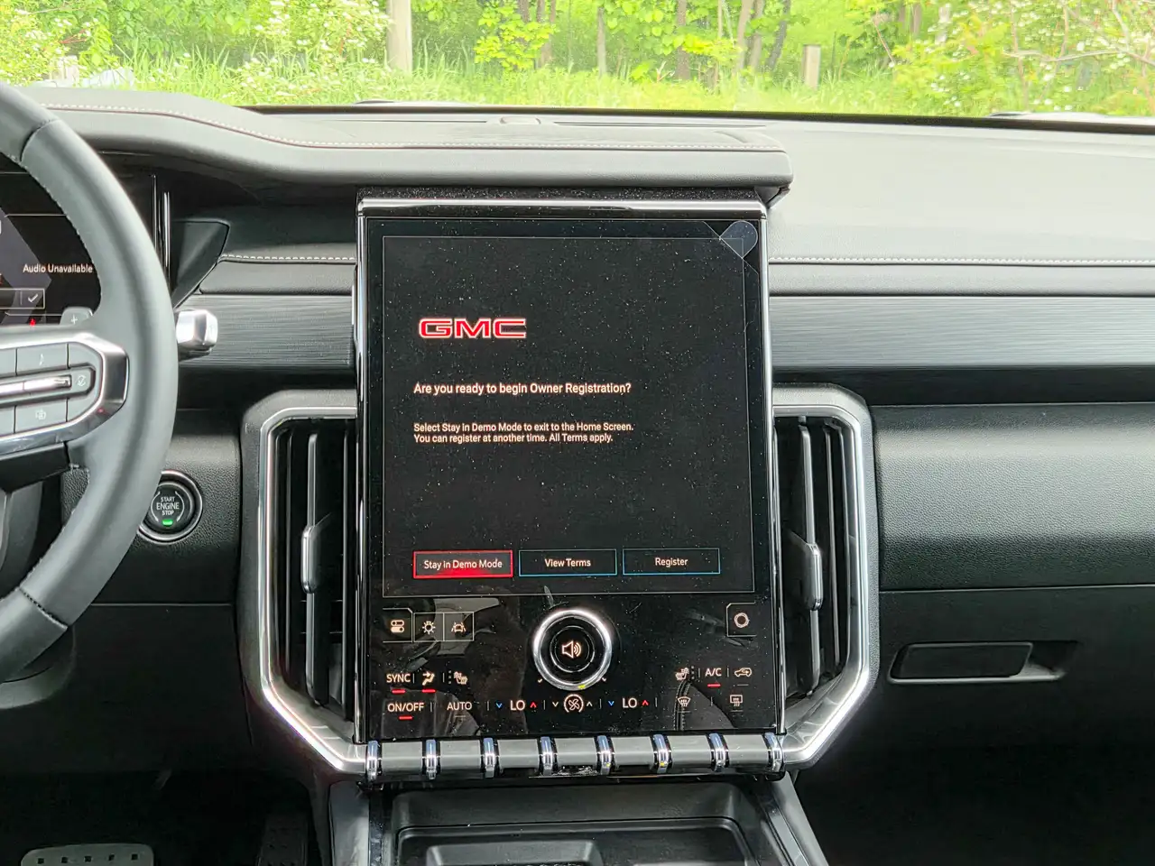 GMC Acadia снимка GMC Acadia
