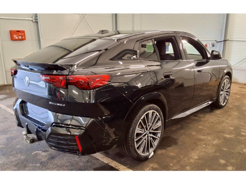 BMW X2 sDrive20d A M-Sport Sportpaket HUD AD AHK-el. klap — photo 2