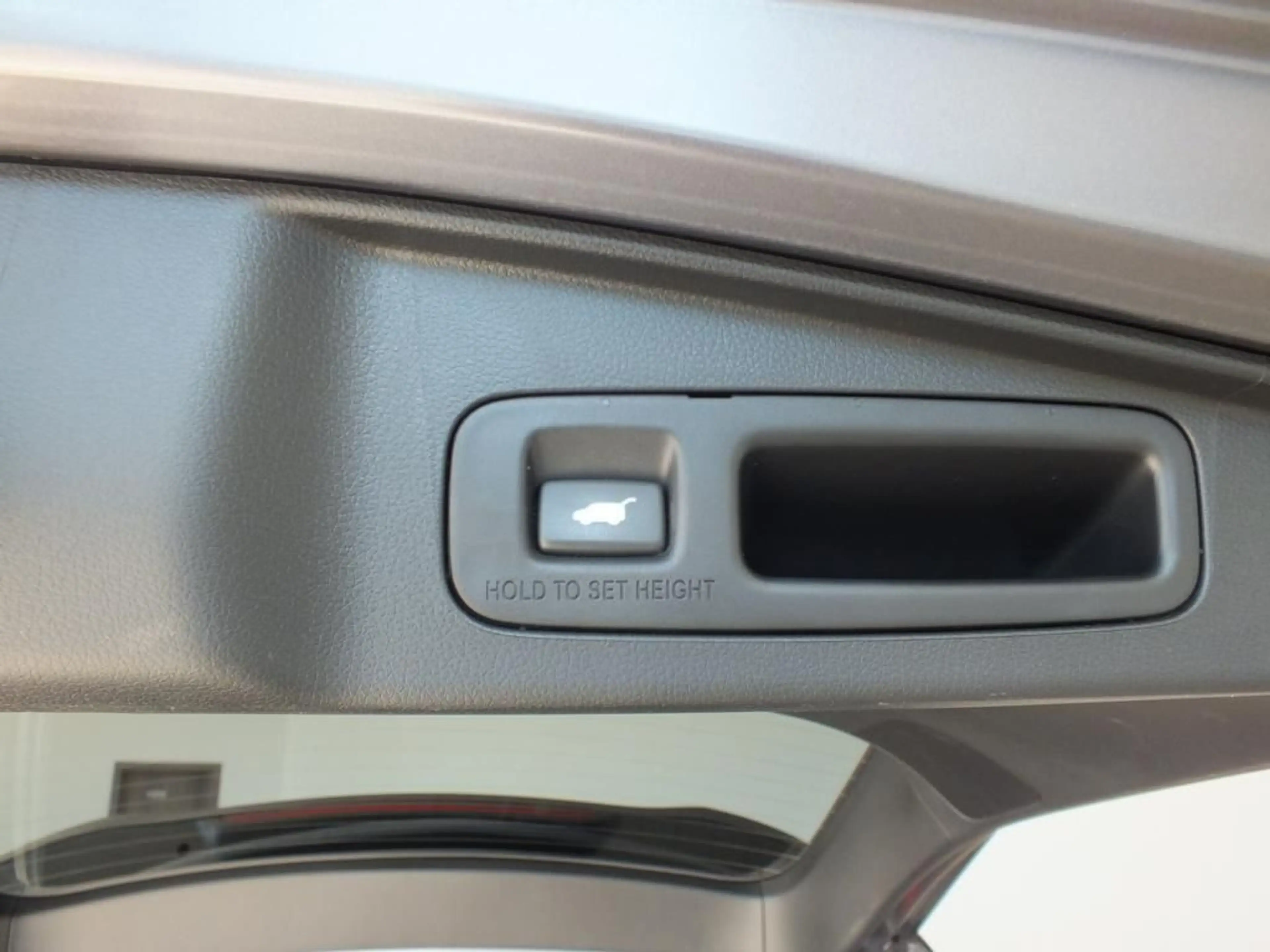 Honda CR-V 2.0 i-MMD Hybrid 4WD Executive — photo 15