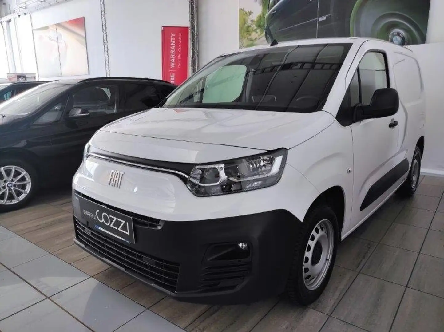 Fiat Doblo 1.5 BlueHdi 130CV PC-TN Van Wit - 2