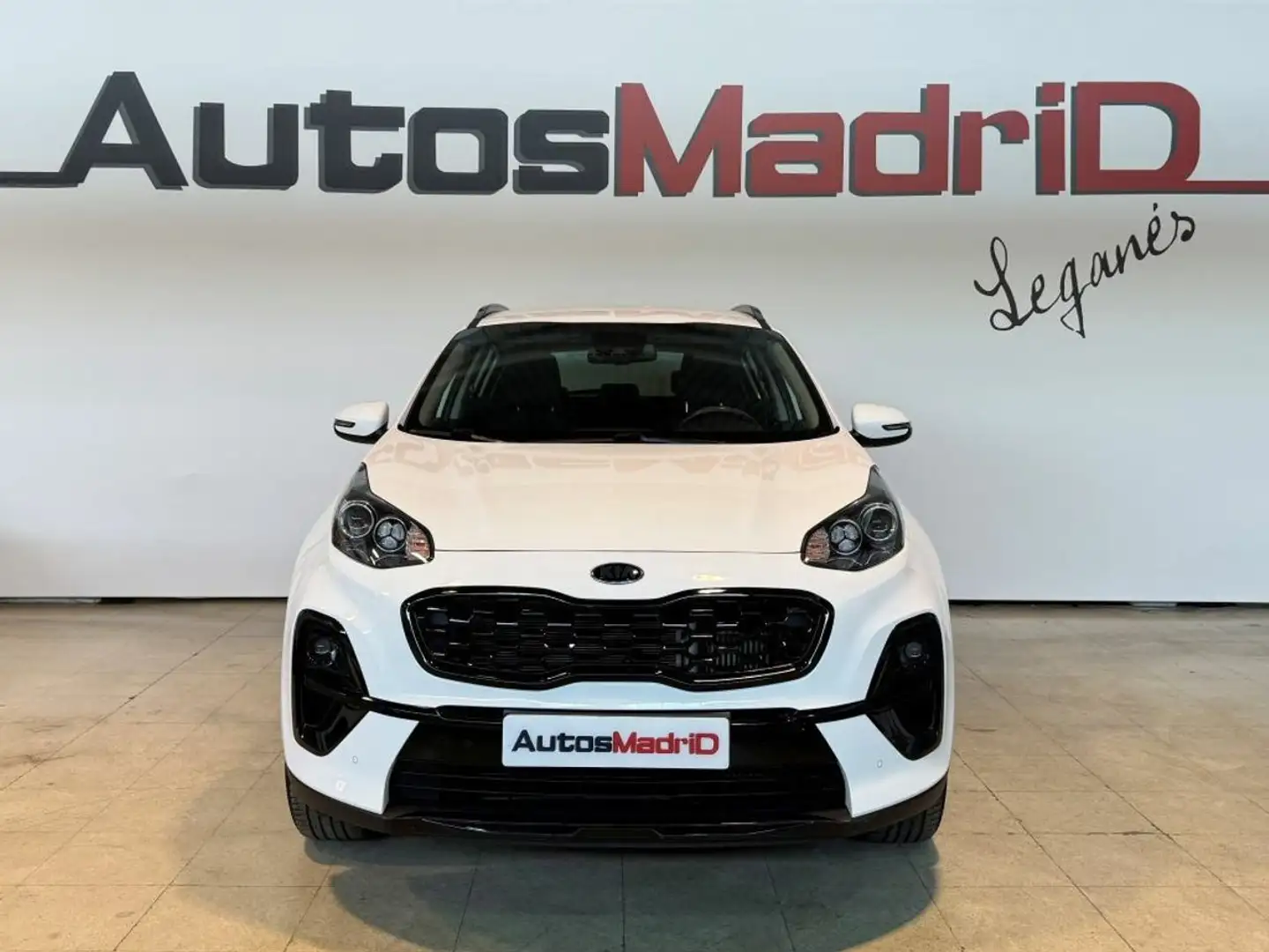 Kia Sportage 1.6 MHEV Black Edition 100kW 136CV 4x2 Wit - 2