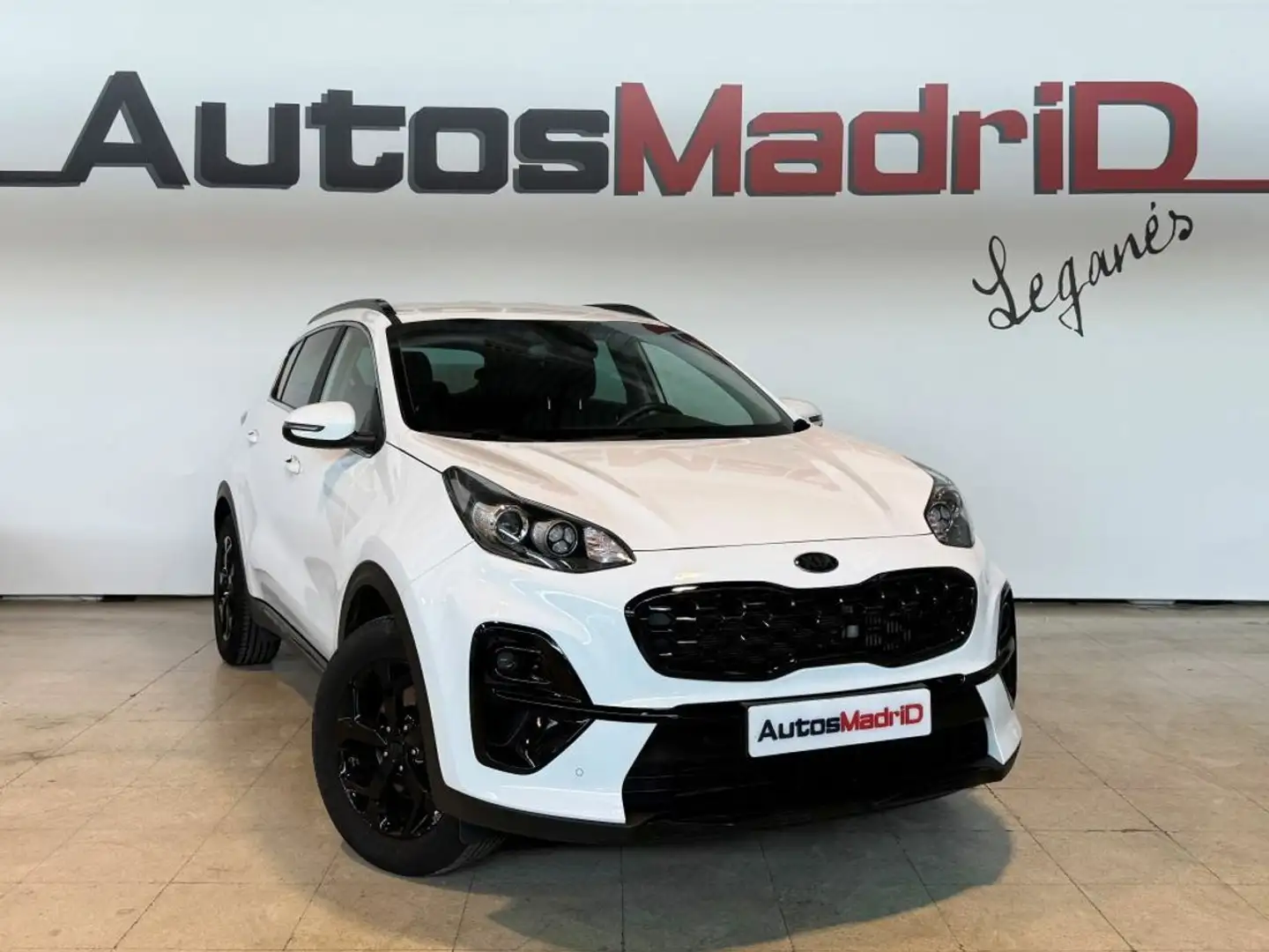 Kia Sportage 1.6 MHEV Black Edition 100kW 136CV 4x2 Wit - 1