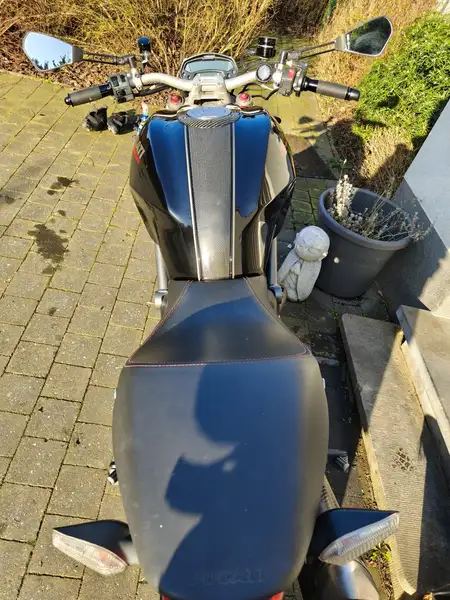 Ducati Monster 1100 - foto 6