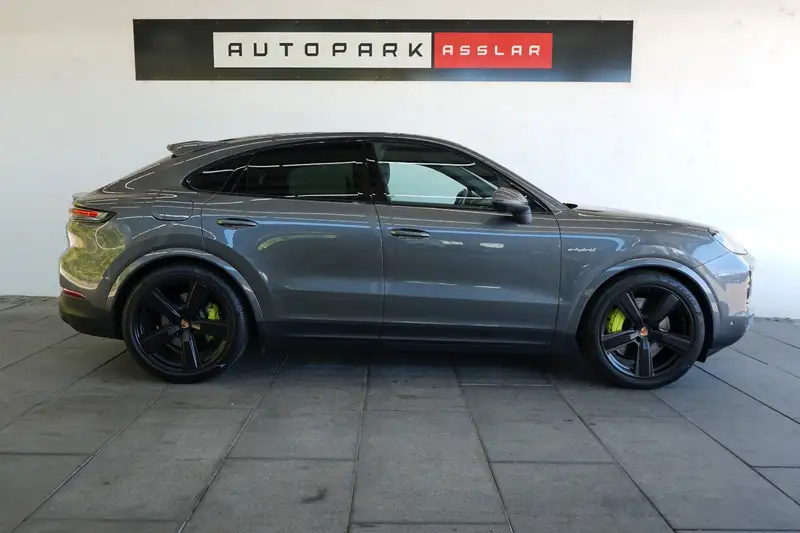 PORSCHE Cayenne Coupe