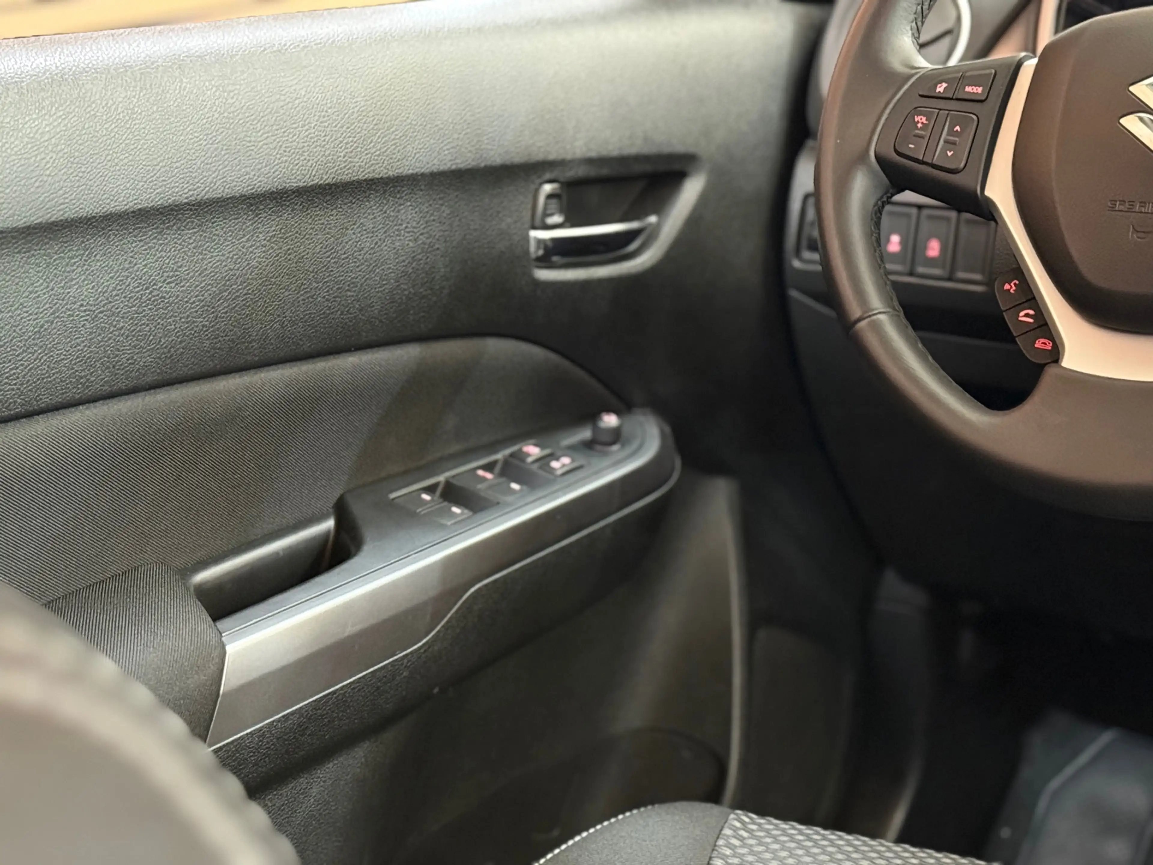 Suzuki Vitara 1.0 Boosterjet Select | ACC | Navi | Camera | LED — photo 15